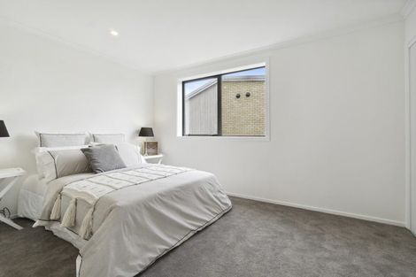 Photo of property in 102 Te Tihi Street, Wiri, 2104