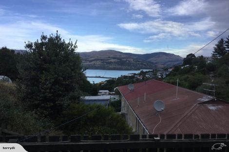 Photo of property in 48 Hawkhurst Road, Lyttelton, 8082