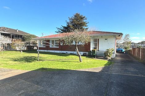 Photo of property in 18 Wells Road, Bucklands Beach, Auckland, 2012
