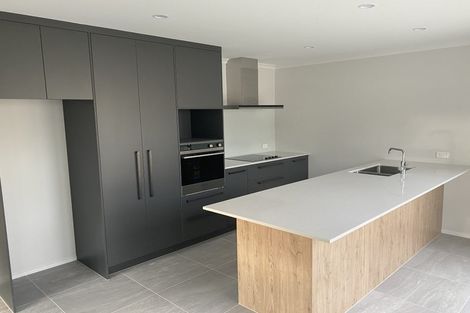 Photo of property in 26a Eskdale Road, Birkdale, Auckland, 0626