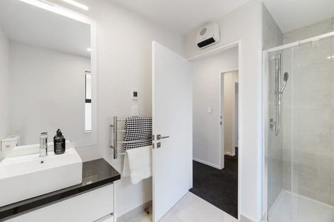 Photo of property in 9 Shingle Street, Sydenham, Christchurch, 8023