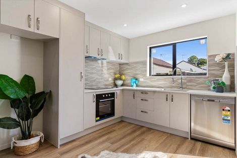 Photo of property in 4b Hazards Road, Weymouth, Auckland, 2103