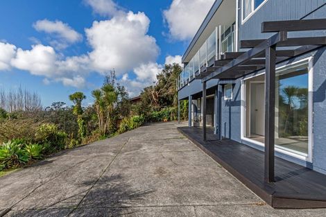 Photo of property in 1/15 Valdese Rise, Browns Bay, Auckland, 0630