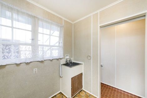 Photo of property in 91 Bridge Street, Bulls, 4818