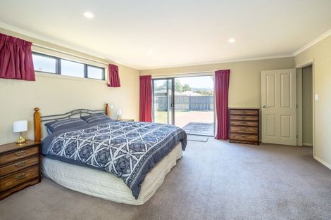 Photo of property in 41a Costley Street, Carterton, 5713