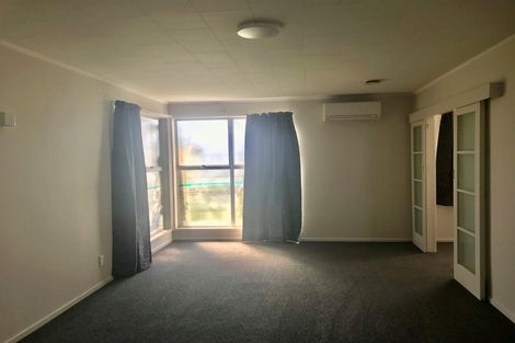 Photo of property in 6 Desford Place, Mangere, Auckland, 2022