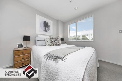 Photo of property in Shoal Haven Apartments, 112a/130 Anzac Street, Takapuna, Auckland, 0622