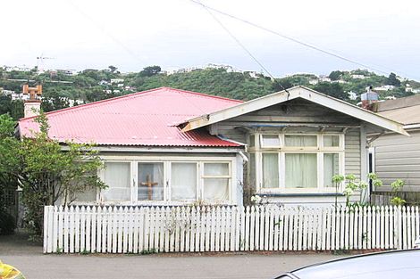 Photo of property in 550 Adelaide Road, Berhampore, Wellington, 6023