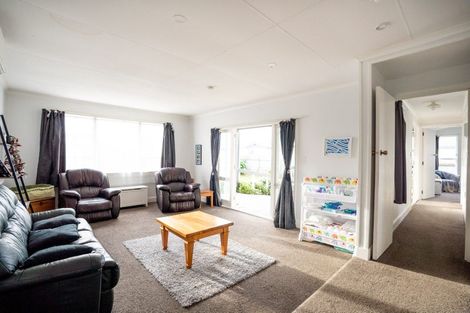 Photo of property in 15a Haybittle Street, Feilding, 4702