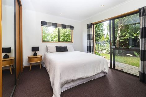 Photo of property in 2/5a Regency Crescent, Redwood, Christchurch, 8051