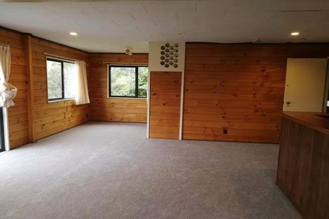 Photo of property in 37 Greenvalley Rise, Glenfield, Auckland, 0629