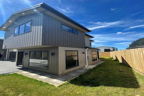 Photo of property in 44d Innismara Avenue, Wattle Downs, Auckland, 2103