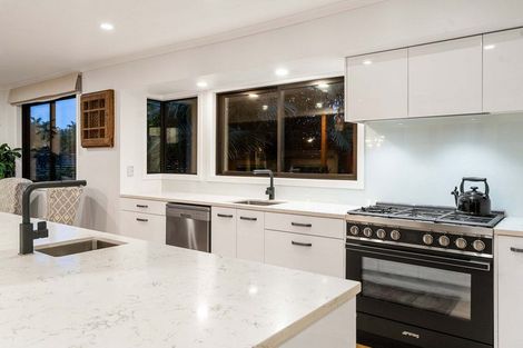 Photo of property in 112 Dickson Road, Papamoa Beach, Papamoa, 3118