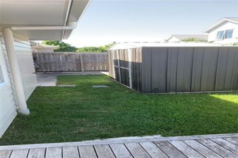 Photo of property in 4 Poaka Avenue, Takanini, 2112