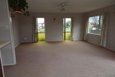 Photo of property in 12 Jeffares Place, Taradale, Napier, 4112