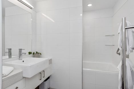 Photo of property in Vivaldi Apartments, 2/48 Marine Parade, Mount Maunganui, 3116