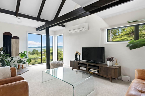 Photo of property in 35 Pluto Place, Beach Haven, Auckland, 0626