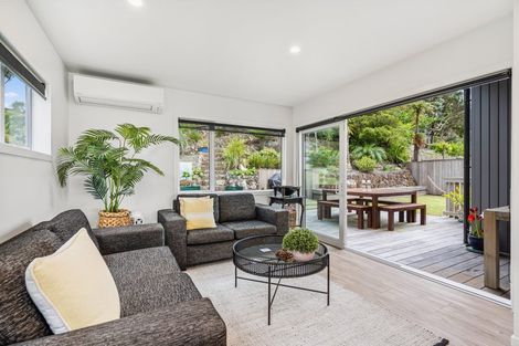 Photo of property in 21 Te Maika Road, Ngunguru, Whangarei, 0173