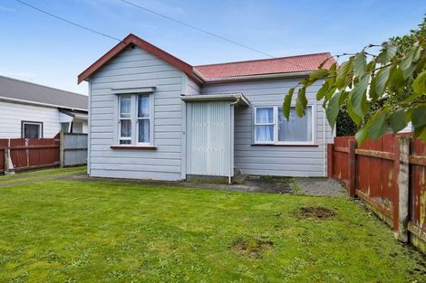 Photo of property in 11 Princes Street, Hawera, 4610