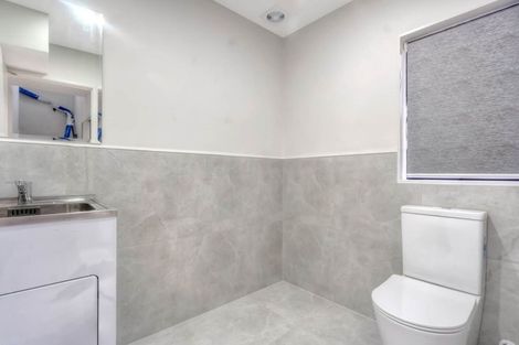 Photo of property in 4/2 Smiths Avenue, Papakura, 2110