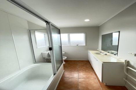 Photo of property in 2/34 Simmental Crescent, Somerville, Auckland, 2014