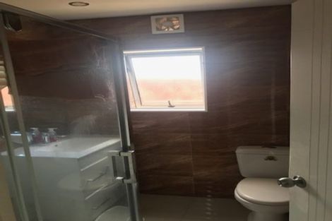 Photo of property in 16 Antalya Place, Manurewa, Auckland, 2102