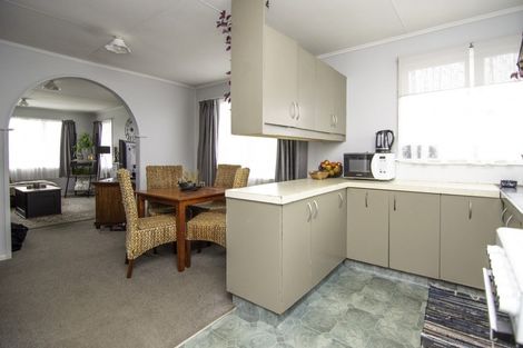 Photo of property in 17 Alexander Street, Awapuni, Palmerston North, 4412