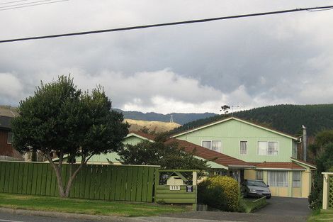 Photo of property in 110 Arawhata Road, Paraparaumu, 5032