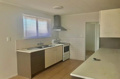 Photo of property in 6 Desford Place, Mangere, Auckland, 2022