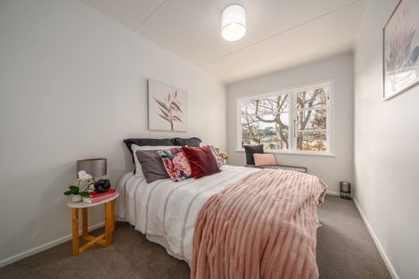 Photo of property in 10 Berkshire Grove, Cannons Creek, Porirua, 5024