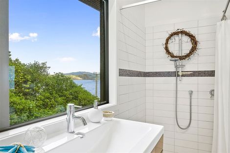 Photo of property in 73 Moana Road, Plimmerton, Porirua, 5026