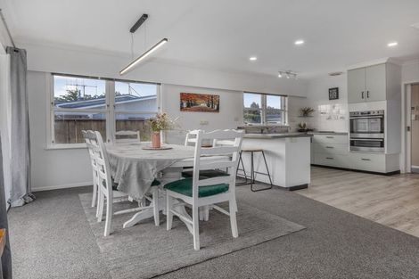 Photo of property in 42 Kennedy Drive, Levin, 5510