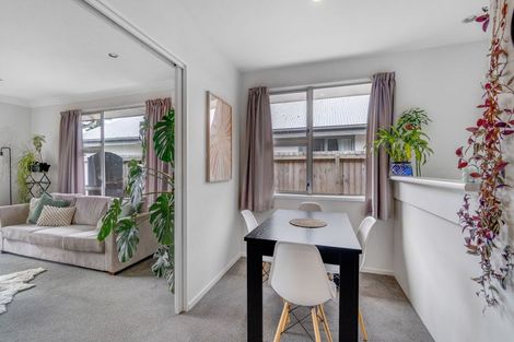 Photo of property in 2/296b Wairakei Road, Bryndwr, Christchurch, 8053