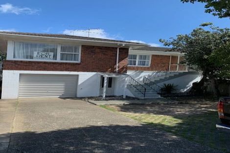 Photo of property in 1/111 Shakespeare Road, Milford, Auckland, 0620