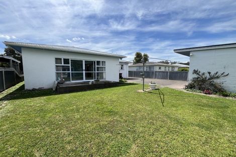 Photo of property in 34 College Street, Awapuni, Palmerston North, 4412