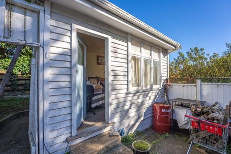 Photo of property in 121 Raumati Road, Raumati Beach, Paraparaumu, 5032