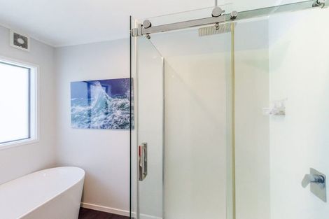 Photo of property in 48 Tutere Street, Waikanae Beach, Waikanae, 5036