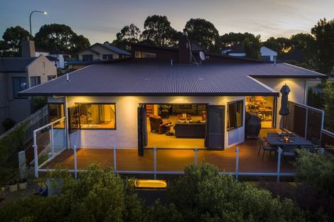 Photo of property in 51 Ruapehu Drive, Fitzherbert, Palmerston North, 4410