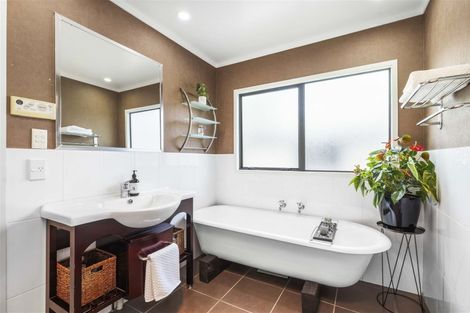 Photo of property in 7 Essendon Court, Glenview, Hamilton, 3206