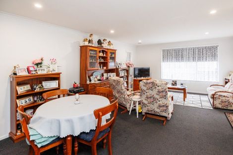 Photo of property in 17 Thomson Street, West End, Palmerston North, 4412