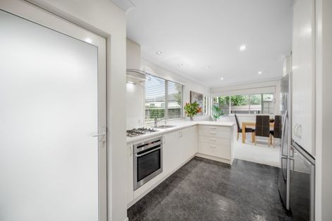 Photo of property in 1/36 Darren Crescent, Half Moon Bay, Auckland, 2012