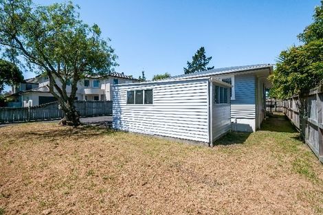 Photo of property in 1/15 Seine Road, Forrest Hill, Auckland, 0620