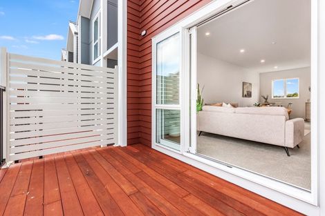 Photo of property in 49 Cleat Street, Whitby, Porirua, 5024