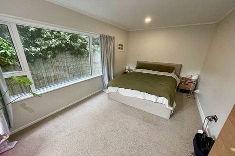 Photo of property in 2 Te Pari Pari Road, Pukerua Bay, 5026