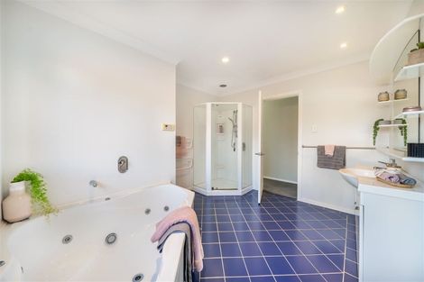 Photo of property in 70 Samwell Drive, Whitby, Porirua, 5024