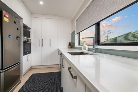 Photo of property in 3/504 Swanson Road, Ranui, Auckland, 0612