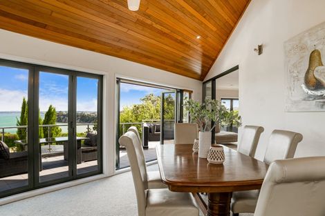 Photo of property in 65 Roberts Road, Matakatia, Whangaparaoa, 0930