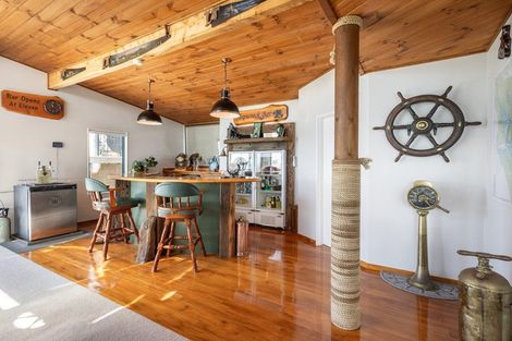 Photo of property in Signal Stn Road, Pouto, Te Kopuru, 0391