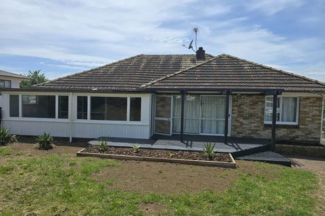Photo of property in 1 Tawa Crescent, Manurewa, Auckland, 2102