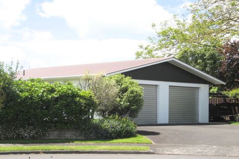 Photo of property in 6 Woodstock Crescent, Leamington, Cambridge, 3432